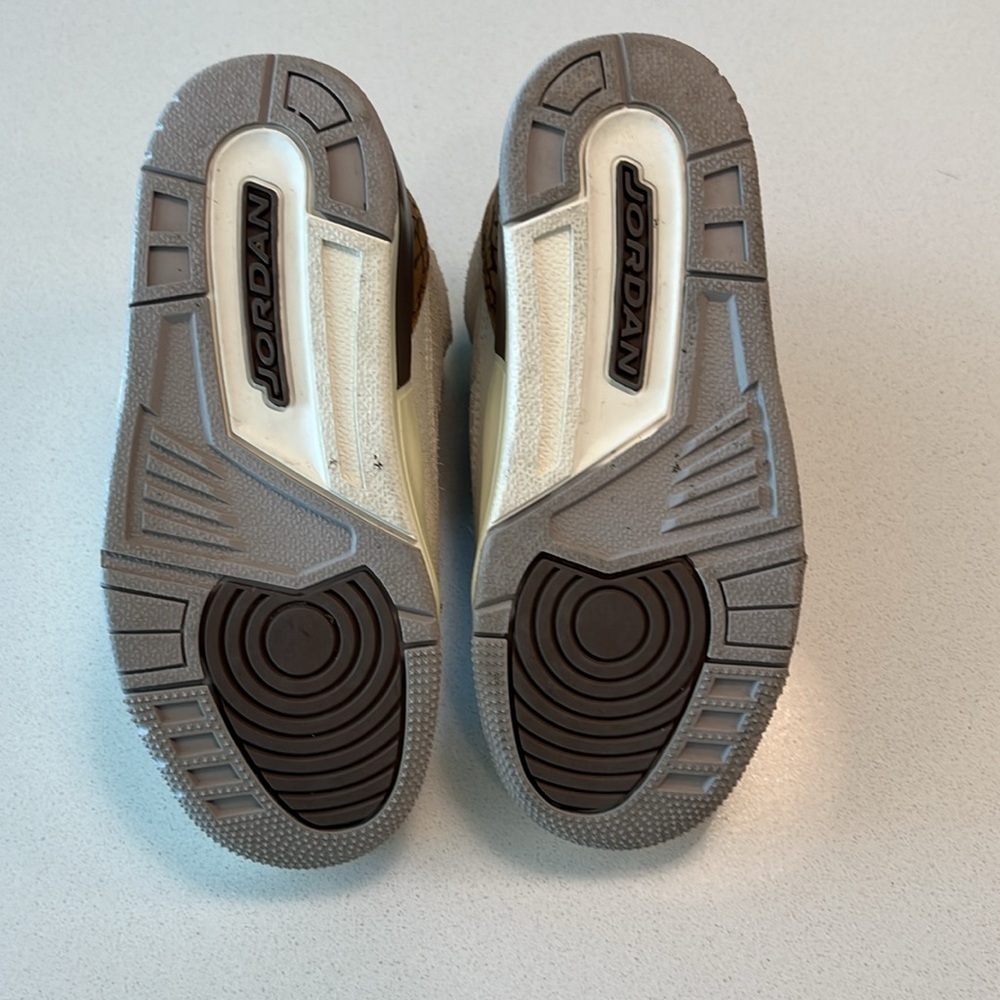 Jordan 3 Retro Palomino (PS) Little Kids - Picture 7 of 7
